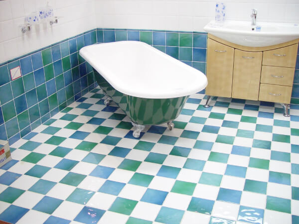 Steel bathtub