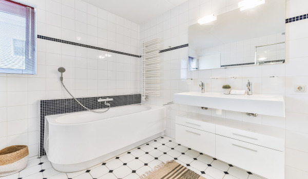 How to choose a bath panel?