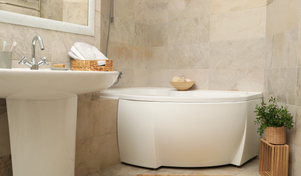 Why is it worth enclosing a bathtub?