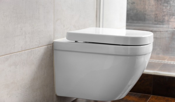 How to measure a toilet seat?