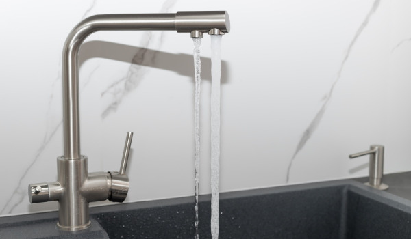 How to match a dispenser to the sink?