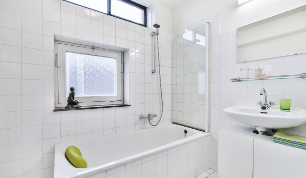 What do you need to know about bathtub enclosures?