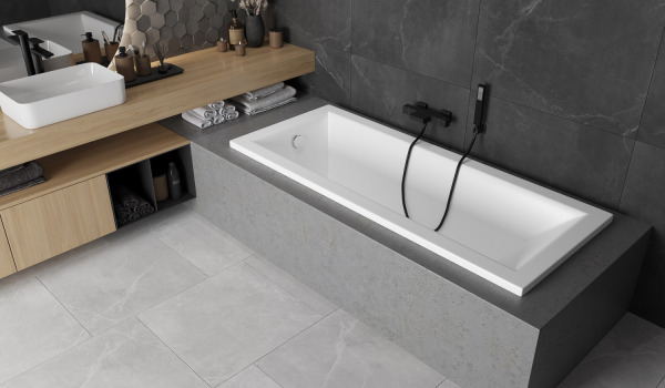 Bathroom in Industrial Style with a Rectangular Bathtub