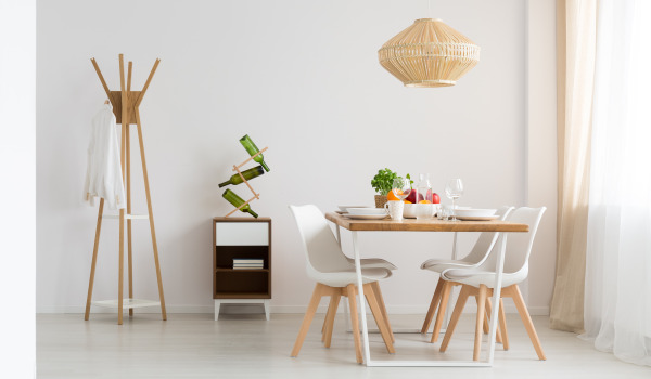 How to Protect the Walls in Your Dining Room? Ideas for Finishing the Wall Above the Table in the Kitchen