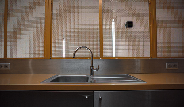 Decorative Metal Sheet for the Kitchen Wall - Is It a Good Idea?
