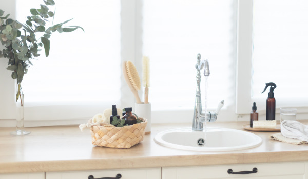 Sink under the window in the kitchen - yes or no?