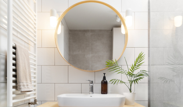 How to choose the perfect bathroom mirror?