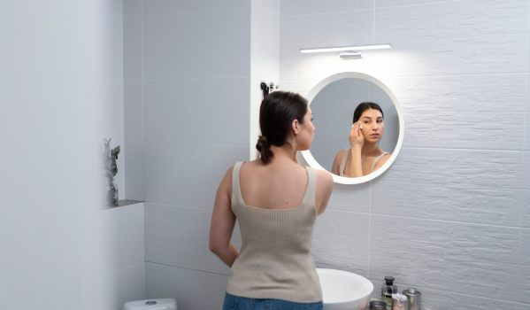 How to light a bathroom mirror? What wattage bulb for the bathroom?