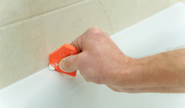 How to Seal a Shower Enclosure with a Tray?