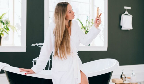 Dream Women's Bathroom – 12 Key Accessories You Must Know!
